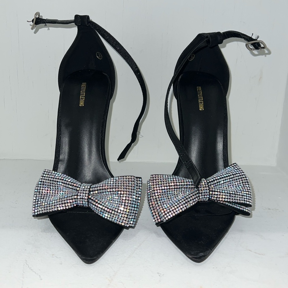Gorgeous Black Satin Heels with Iridescent Sparkle Bows size 5